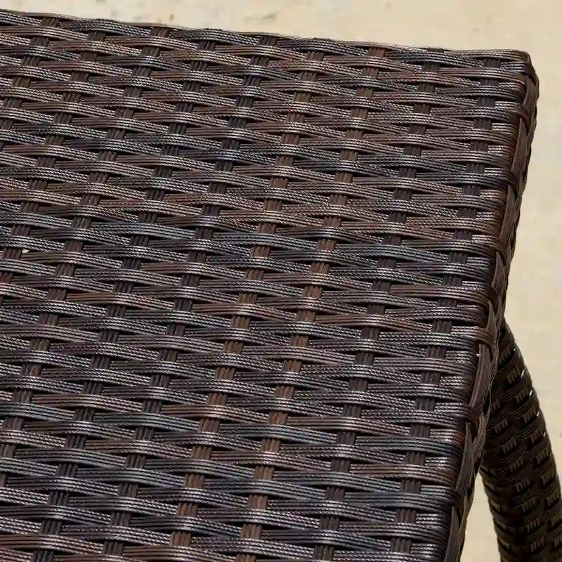 Set da salotto da esterno in vimini Waikiki da 8 pezzi con cuscini di Christopher Knight Home