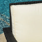 Set da salotto da esterno in vimini Waikiki da 8 pezzi con cuscini di Christopher Knight Home