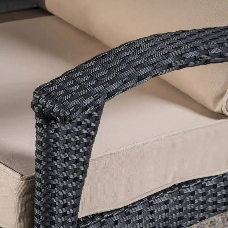 Set da salotto da esterno in vimini a 5 pezzi Honolulu con cuscini di Christopher Knight Home