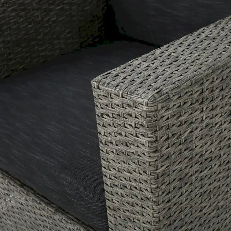Poltrona girevole Puerta Outdoor in vimini di Christopher Knight Home