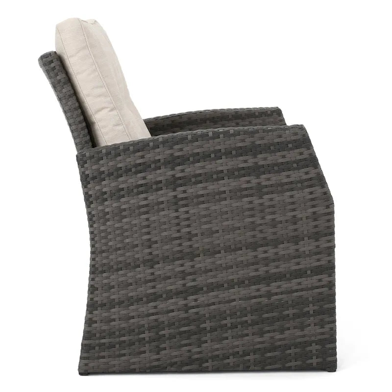 Sedie club da esterno Sanger Wicker con cuscini di Christopher Knight Home