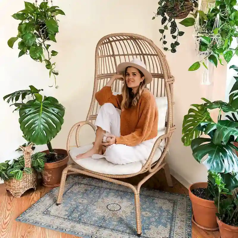 Panier de chaise œuf étroit en osier d'extérieur Moasis avec coussins