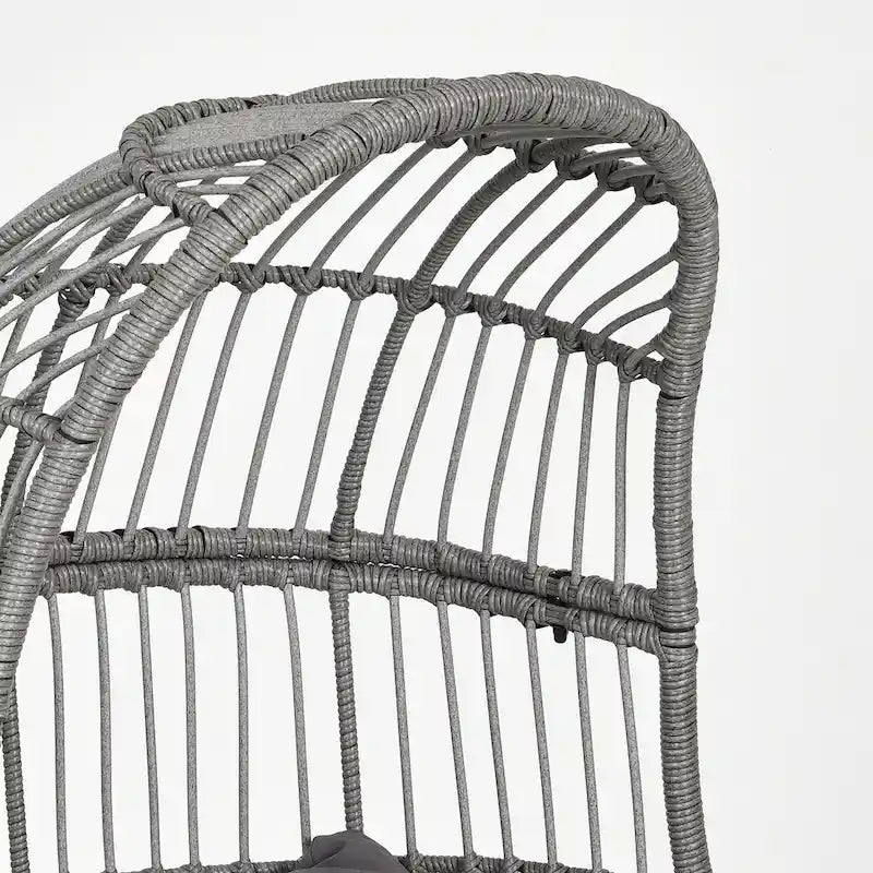 Panier de chaise œuf étroit en osier d'extérieur Moasis avec coussins