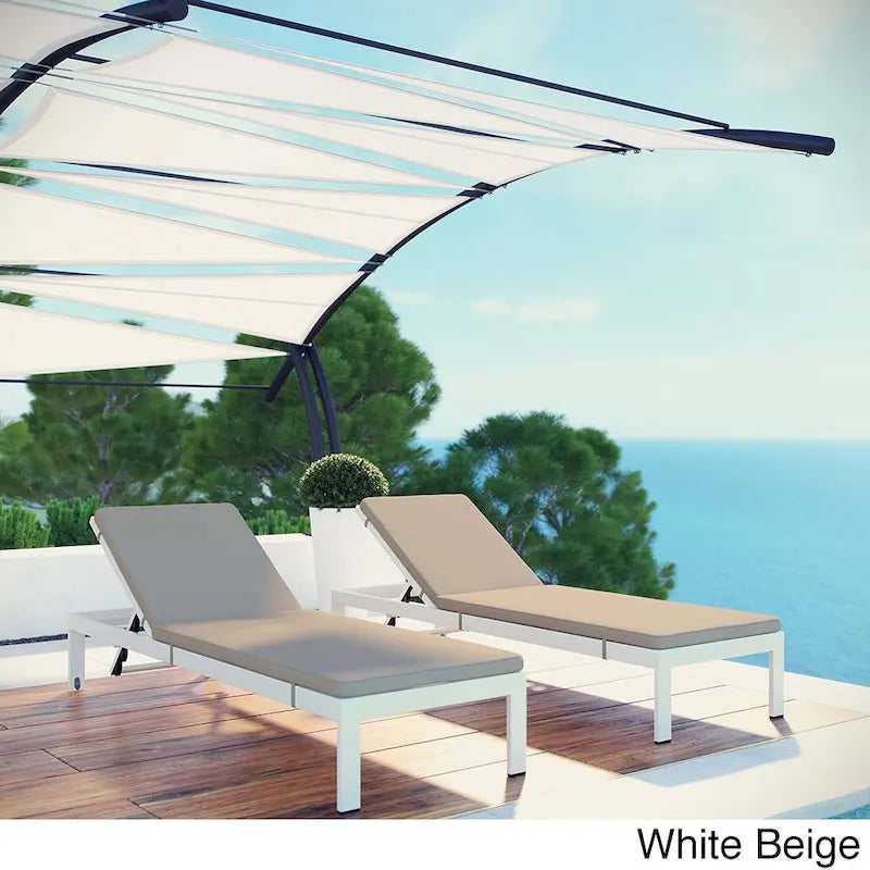 Ensemble de 2 chaises longues de patio extérieures en aluminium Shore avec coussins