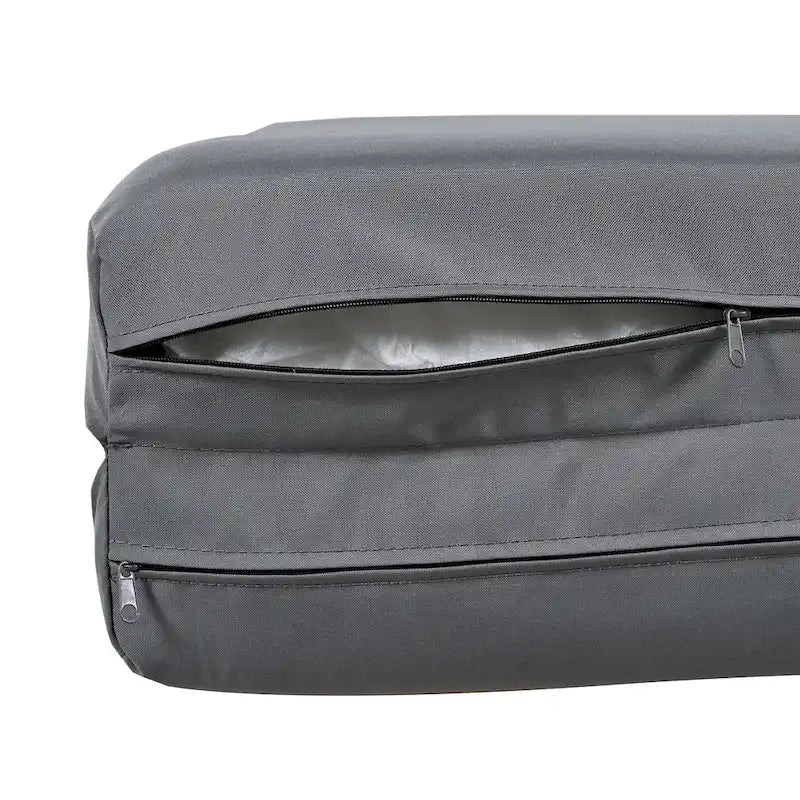 Chaise longue de jardin avec rideaux