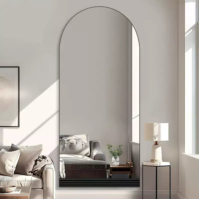 Specchio a figura intera in legno ad arco, autoportante da terra