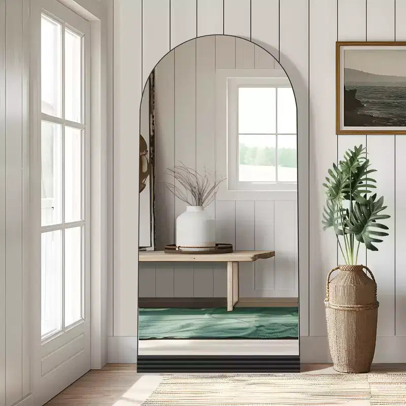 Specchio a figura intera in legno ad arco, autoportante da terra