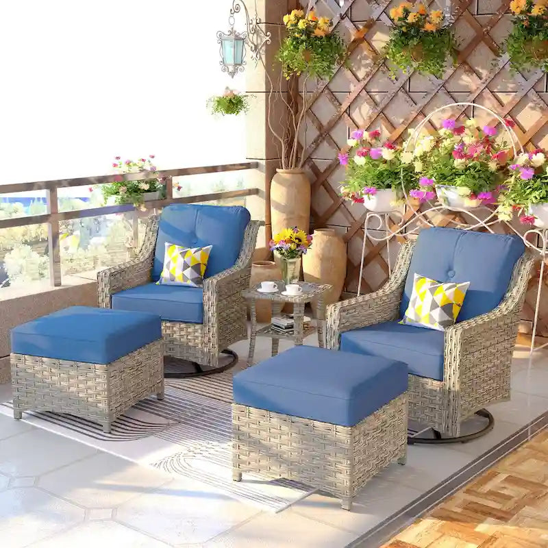 Set di sedie girevoli curve in vimini OVIOS a 5 pezzi con pouf da esterno