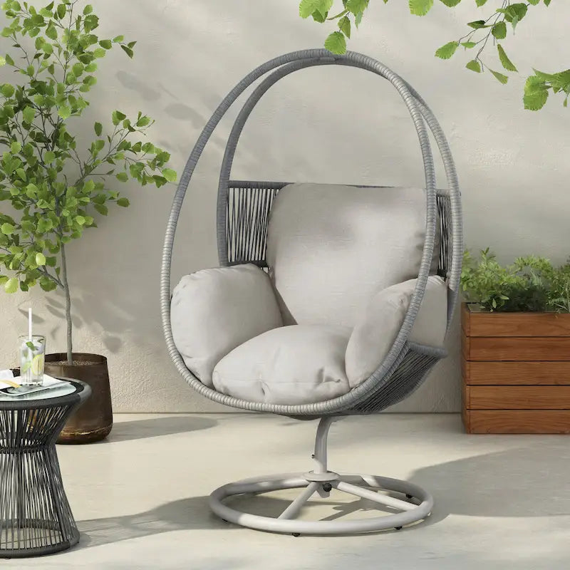 Sedia a cesto Lina Outdoor Wicker Swivel Egg con cuscino rimovibile di Christopher Knight Home