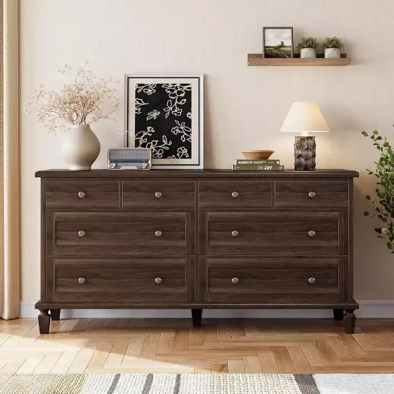 Comò a 8 cassetti per camera da letto, mobile TV vintage da 150 cm con maniglie intagliate e gambe affusolate, cassettiera in legno con grande capacità di archiviazione